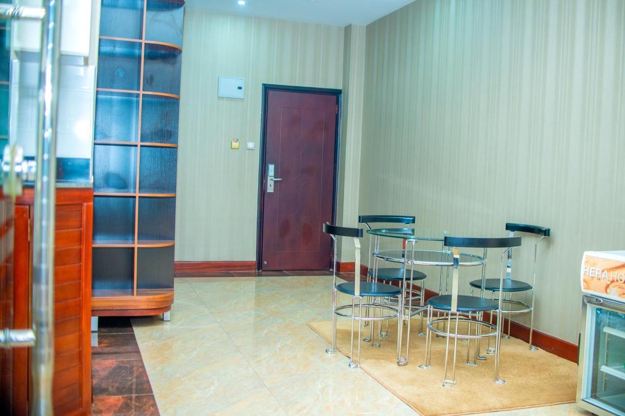 Hera Hotel Kampala Exterior foto