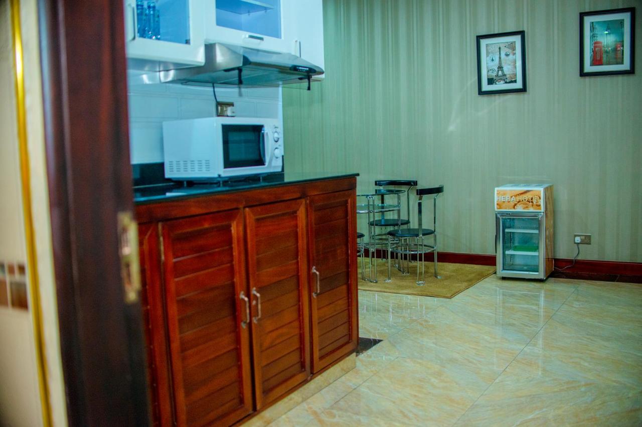 Hera Hotel Kampala Exterior foto