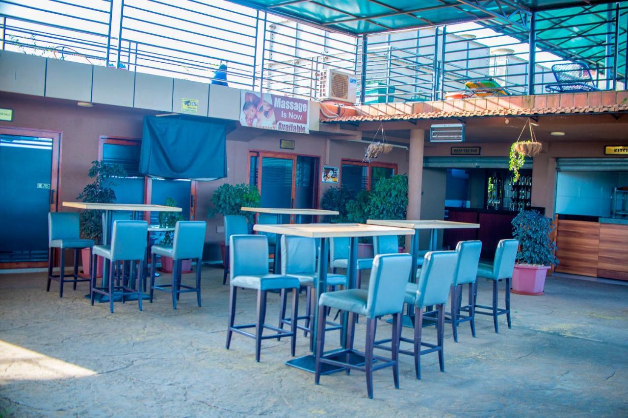 Hera Hotel Kampala Exterior foto